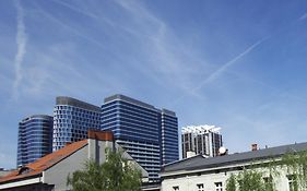 Urban Apartments Opolska 10 No 29 -Rooftop Garden - Balcony - Air Condition - Free Garage - Luxury